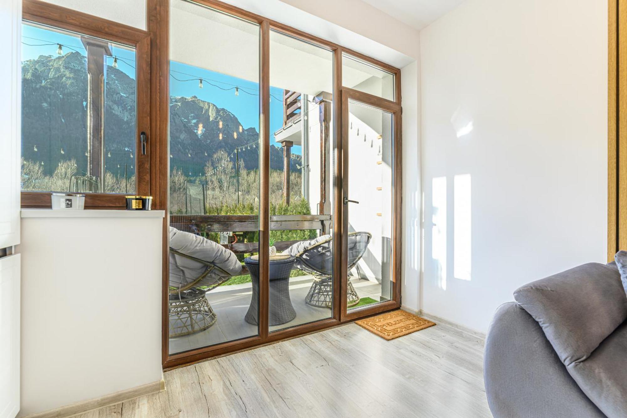 Ama Garden Apartment Buşteni Екстериор снимка
