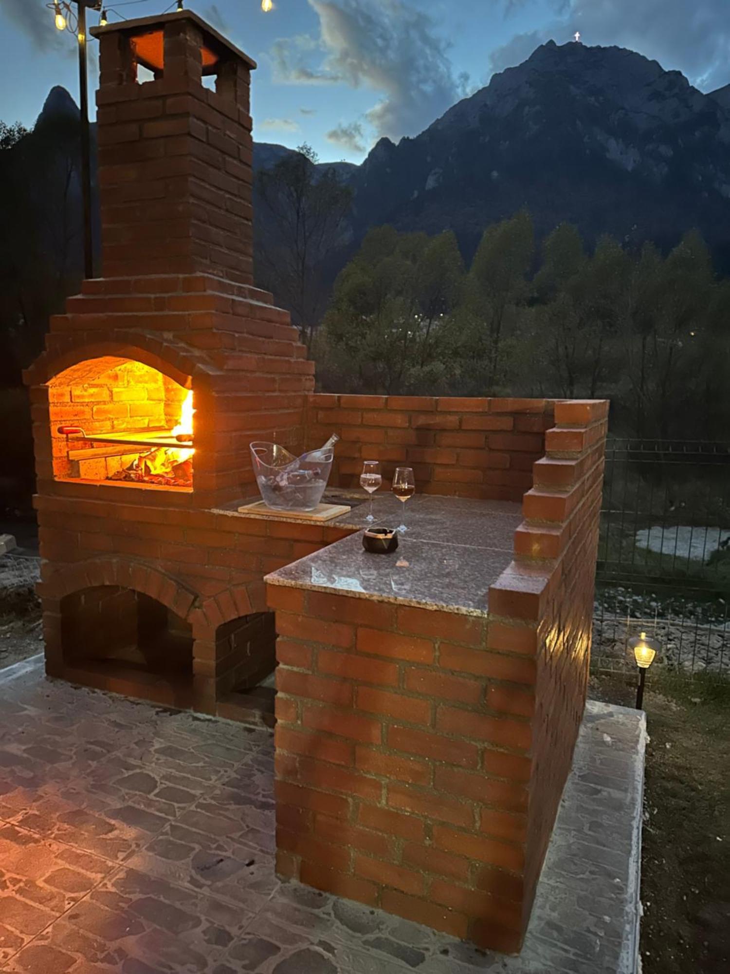Ama Garden Apartment Buşteni Екстериор снимка